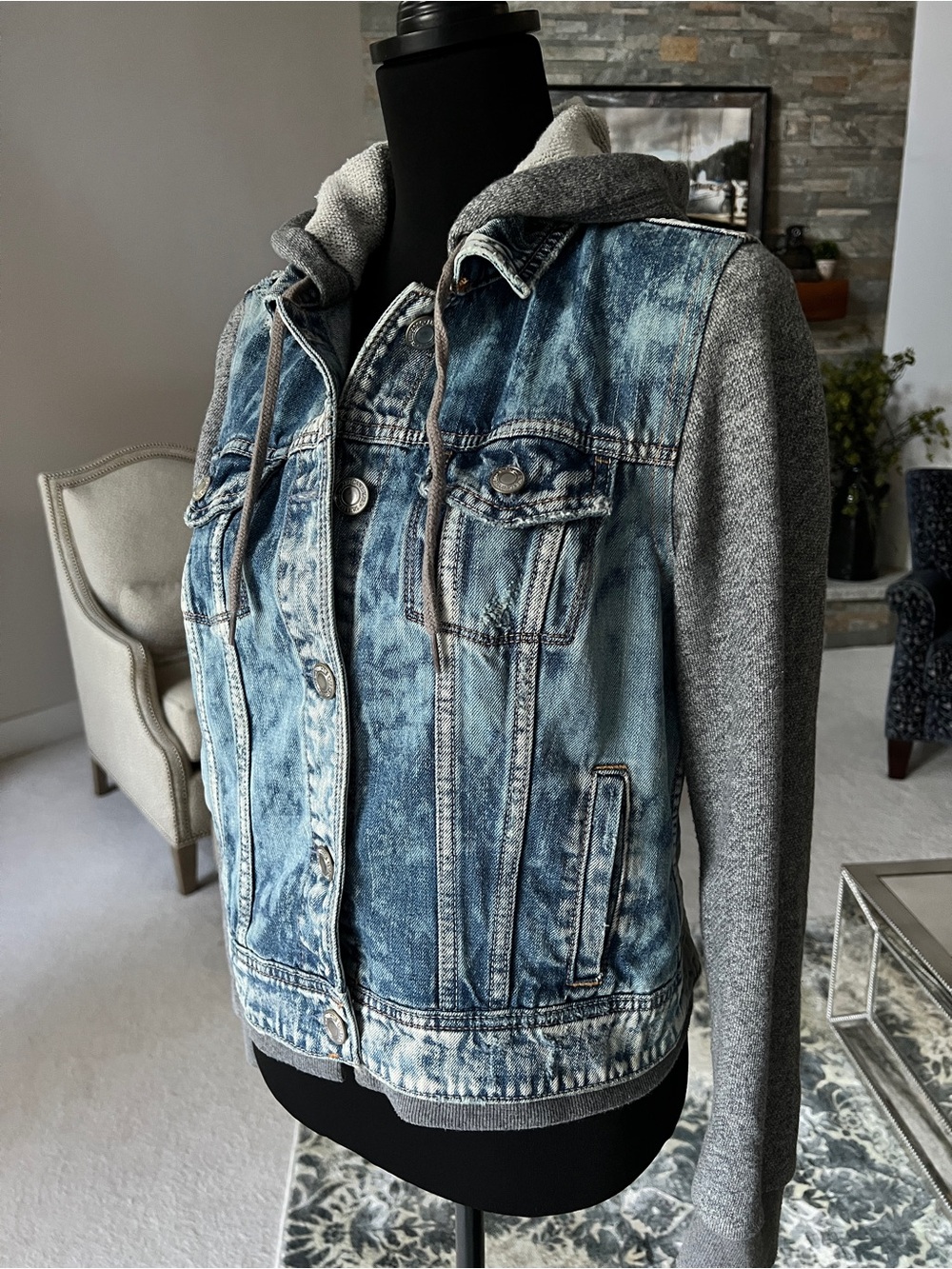 American Eagle Outfitters Tie Dye Hooded Jacket/Sweatshirt - Picture 3 of 10